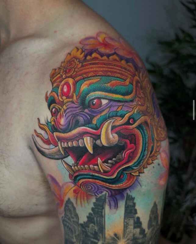 Tatuaje neotradicional de gran formato por Dida en Dida Tattoo Elche