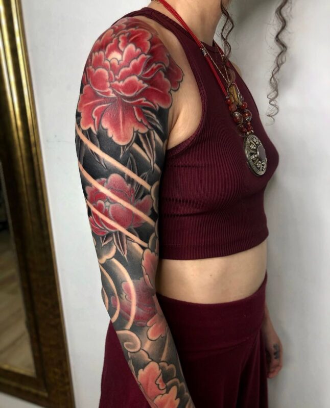 Tatuaje tradicional de gran formato por Dida en Dida Tattoo Elche