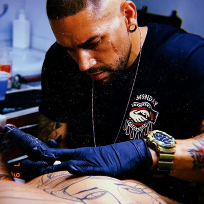 Luan, tatuador profesional en Dida Tattoo Elche