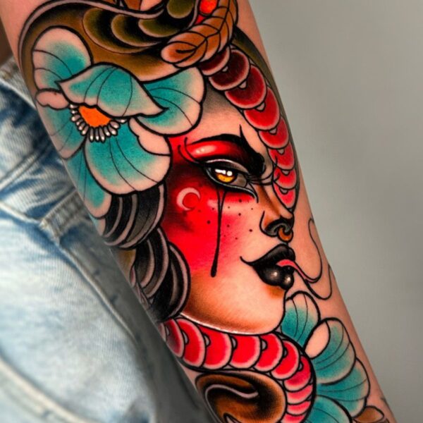 Tatuaje japones a color por Luan en Dida Tattoo Elche