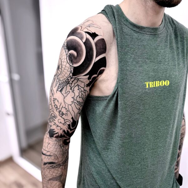 Tatuaje realista de gran formato por Dida en Dida Tattoo Elche