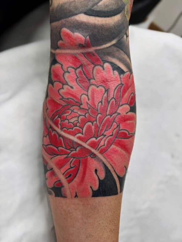 Tatuaje japones en brazo completo por Dida en Dida Tattoo Elche